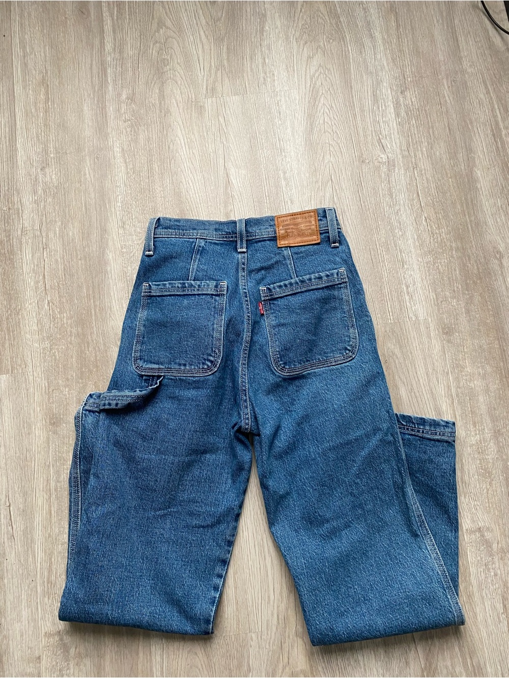 NWOT Levi’s ribcage cargo jeans